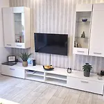 Апартаменти Astra Адехе