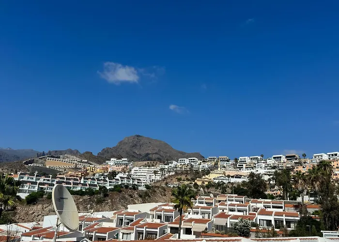 Astra * Costa Adeje (Tenerife)